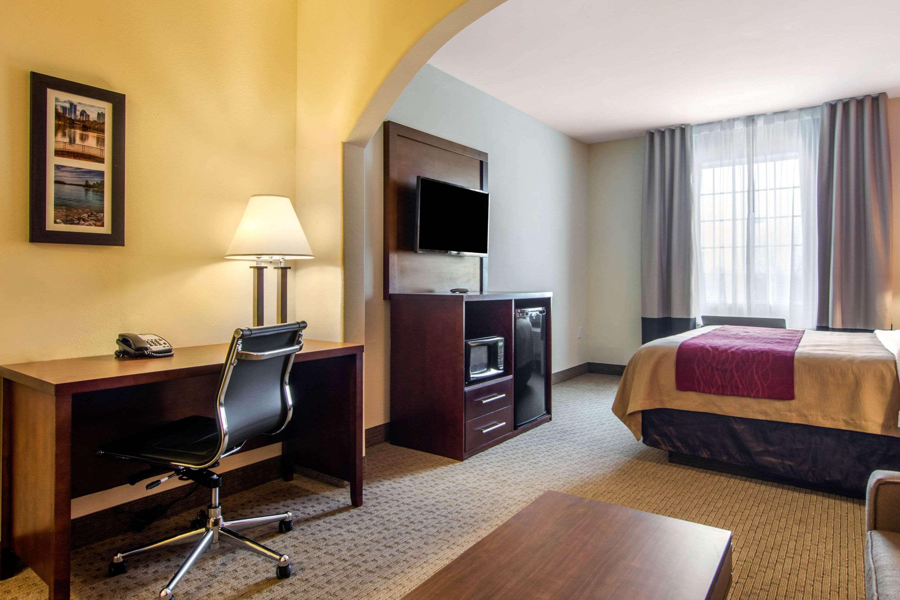 Comfort Inn&Suites Villa Rica Esterno foto